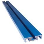 שדרגו את יעילות העבודה שלכם! Kreg Clamp Trak הופך את שולחן העבודה שלכם לתחנת הידוק רב-תכליתית, כך שתוכלו להדק בביטחון וללא מאמץ, להשיג תוצאות מדויקות ולהתמקד במה שחשוב באמת – יצירה.